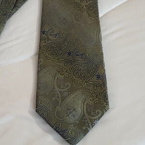 Elegant Paisley Men's Tie